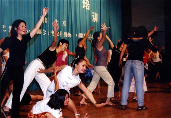 律動組合造型《高中低》 - 副本.jpg