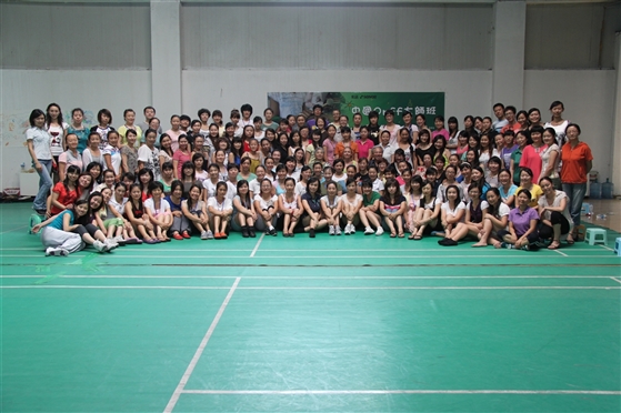 （短46）2009年北京班（與柯梯斯合影）.jpg