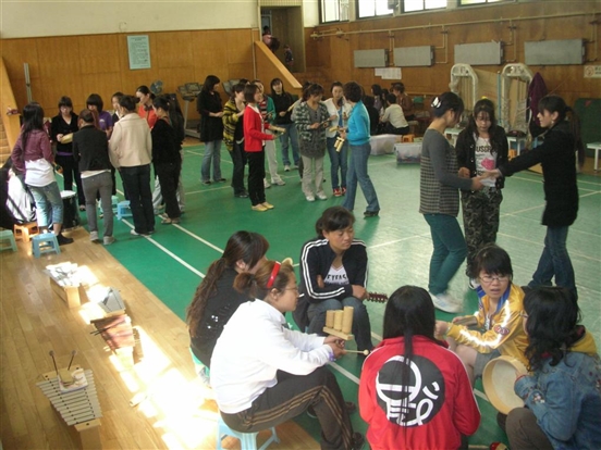2008-2009年第14屆學(xué)員在上創(chuàng)作課1.jpg