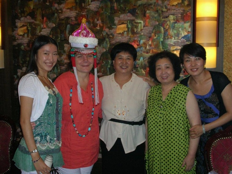2009年骨干老師與索菲亞老師合影.jpg